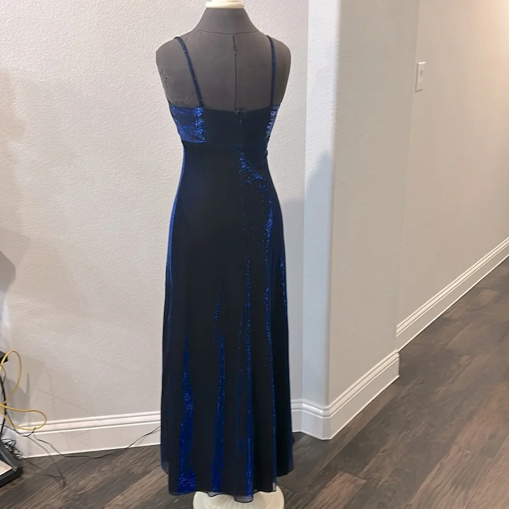 Betsy & Adam by Jaslene evening dress - Picture 3 of 7